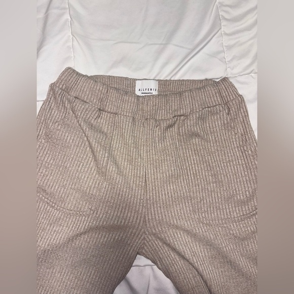 Anthropologie Allfenix Australia Ribbed Joggers Tan Size Medium 27 inch - Picture 3 of 9